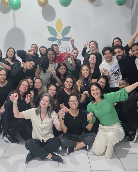 Equipe reunida em treinamento in company